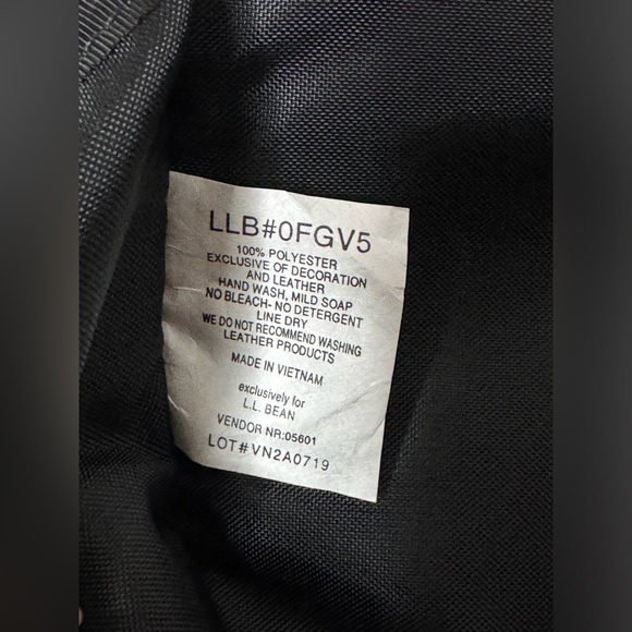 L.L. Bean Tan Nylon Passport ID Card Holder Travel Case - Picture 6 of 8